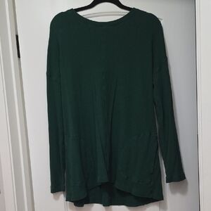 Women's Green Long Sleeve Top